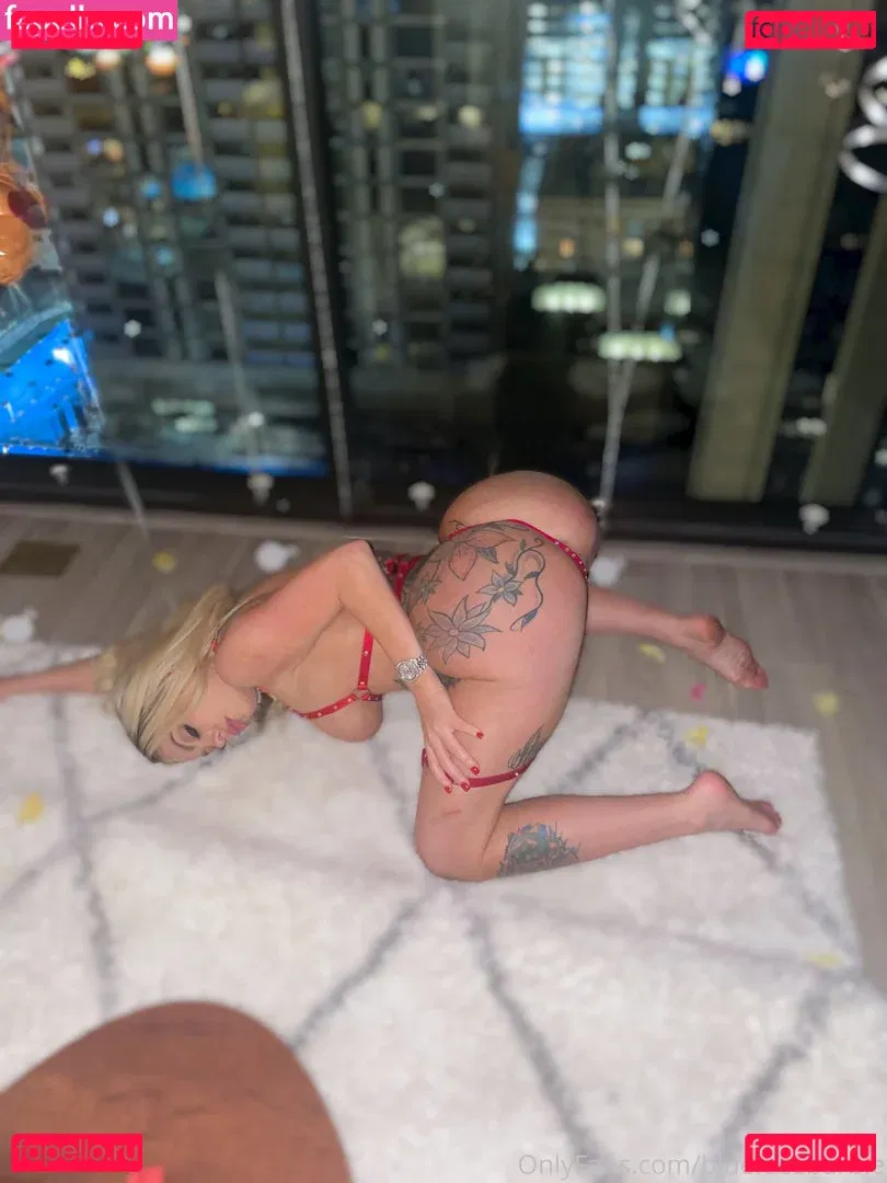 BlueFaceBarbie Onlyfans Photo Gallery 