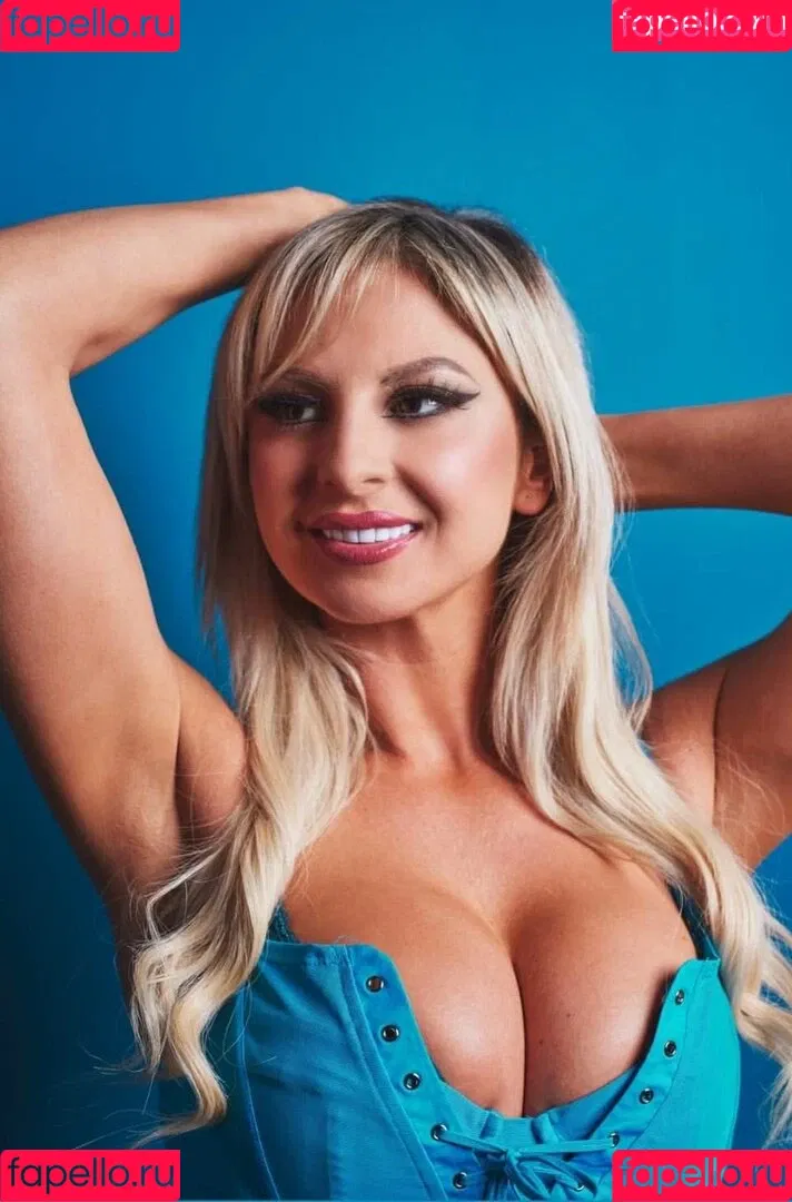 Danni Ellexo Onlyfans Photo Gallery 