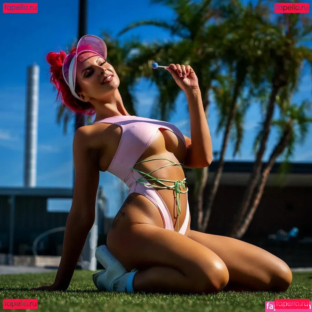 Danni Ellexo Onlyfans Photo Gallery 