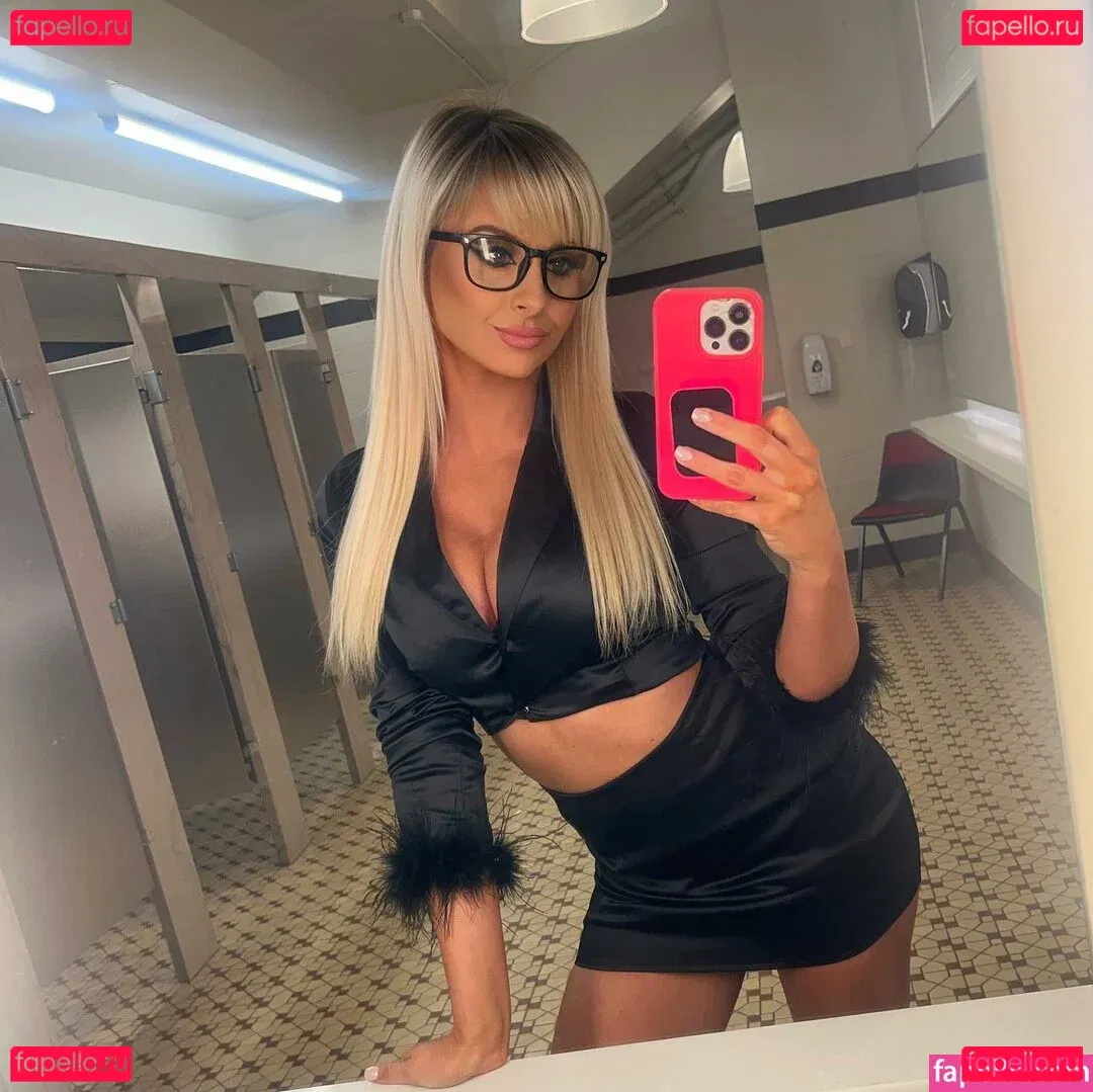 Danni Ellexo Onlyfans Photo Gallery 