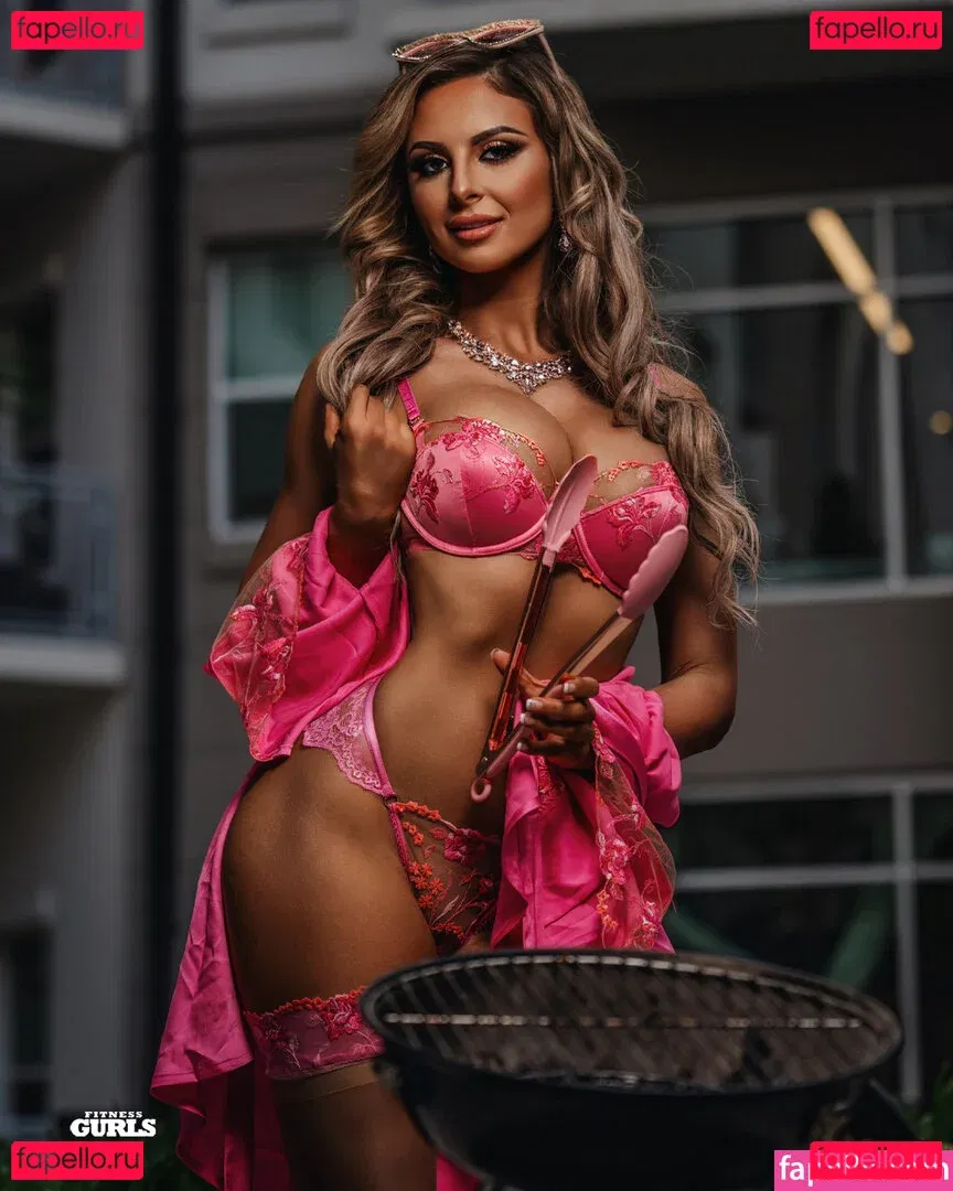 Danni Ellexo Onlyfans Photo Gallery 