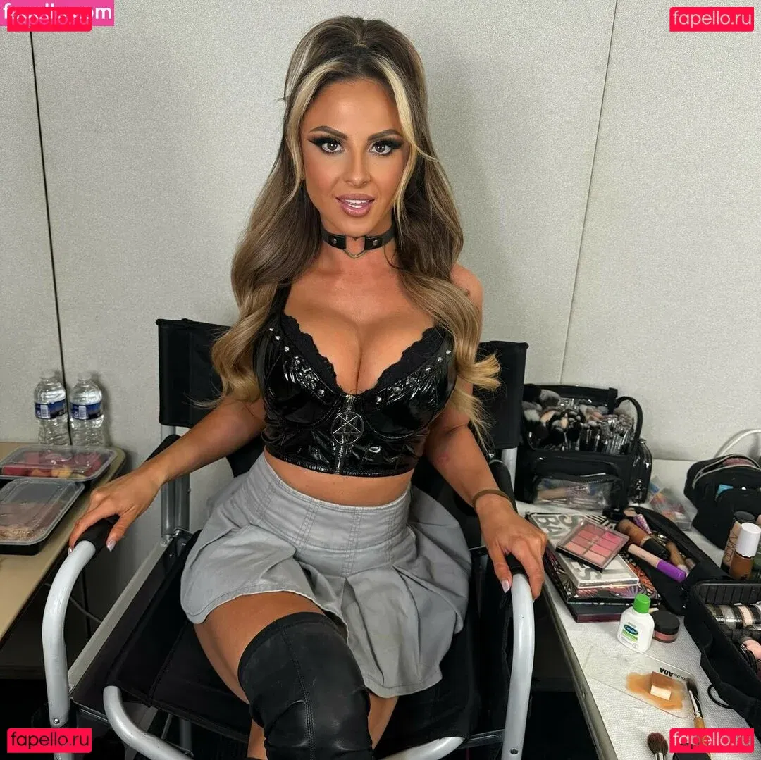 Danni Ellexo Onlyfans Photo Gallery 