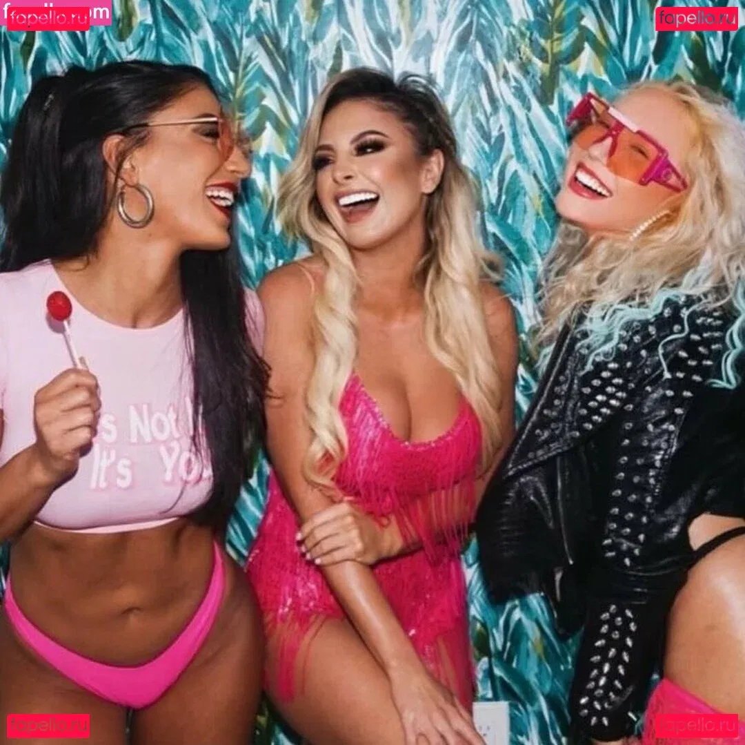 Danni Ellexo Onlyfans Photo Gallery 