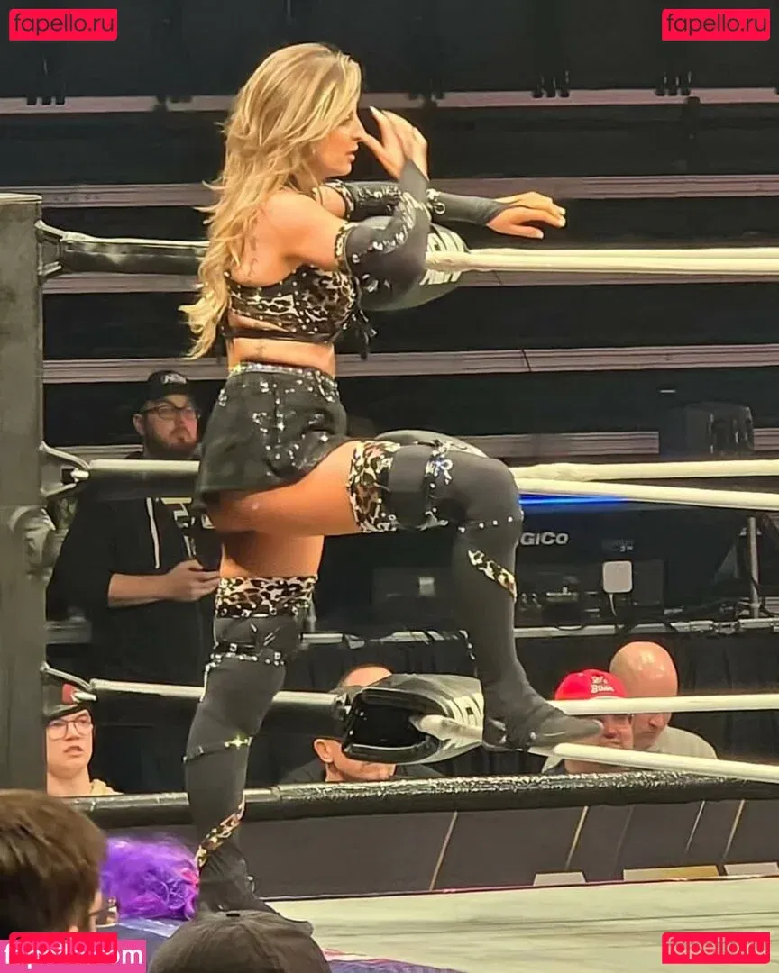 Danni Ellexo Onlyfans Photo Gallery 