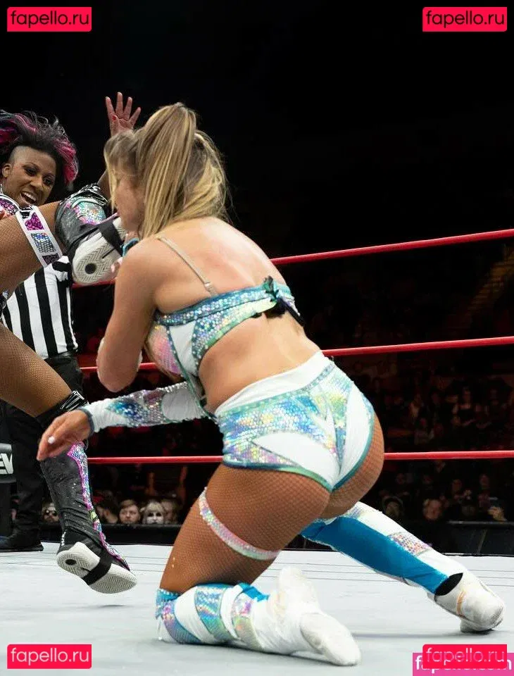 Danni Ellexo Onlyfans Photo Gallery 