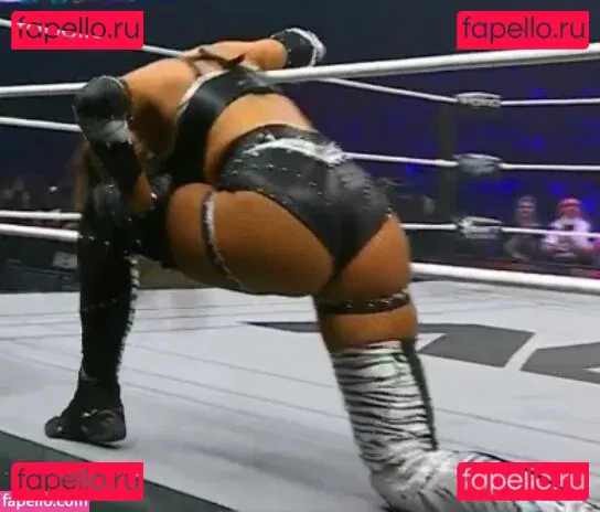 Danni Ellexo Onlyfans Photo Gallery 