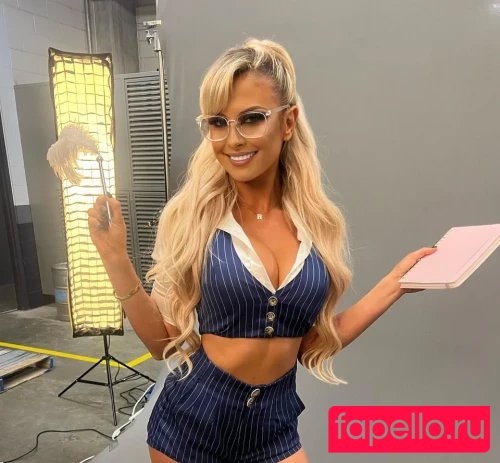 Danni Ellexo Onlyfans Photo Gallery 