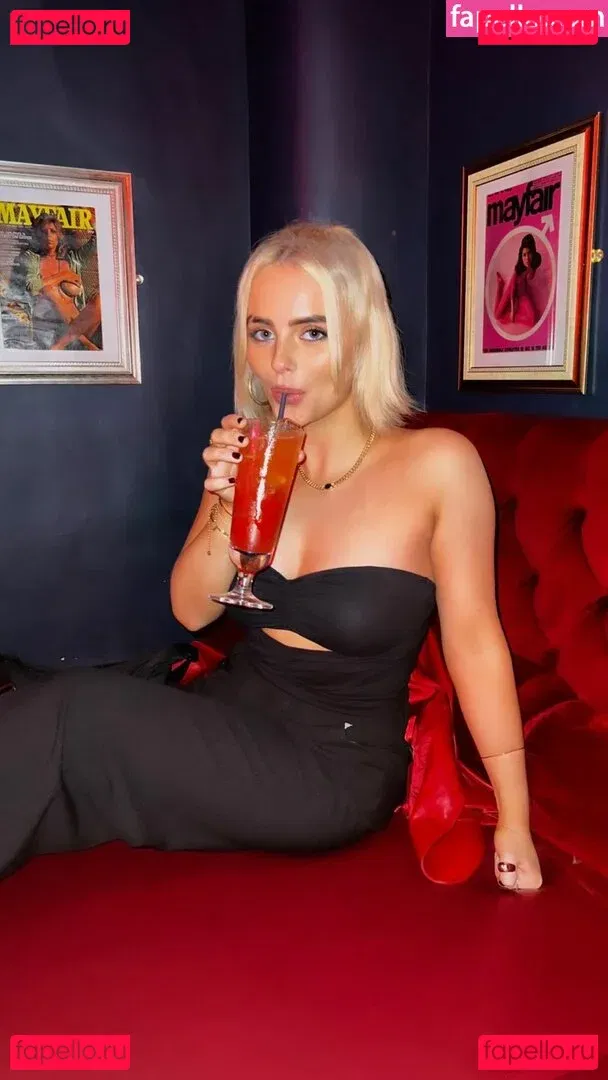 Amelia Eve Gibson Onlyfans Photo Gallery 