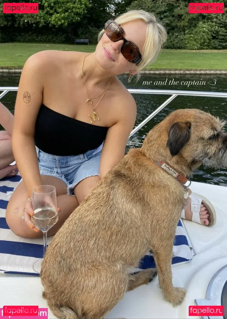 Amelia Eve Gibson Onlyfans Photo Gallery 