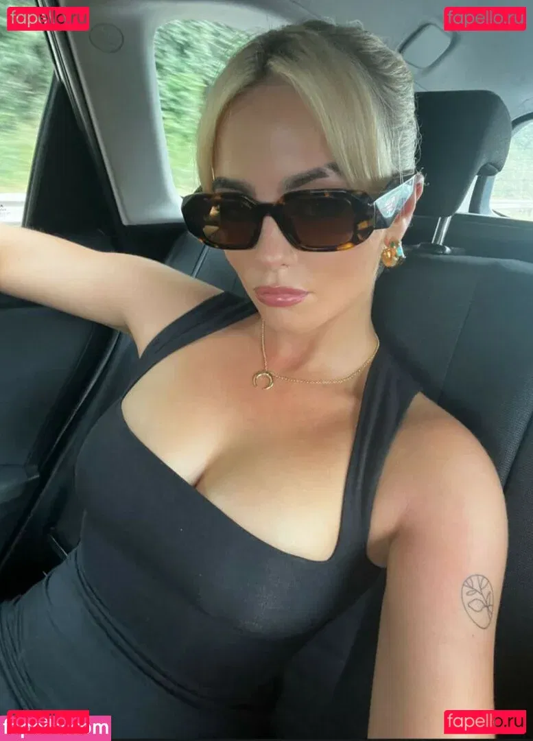 Amelia Eve Gibson Onlyfans Photo Gallery 