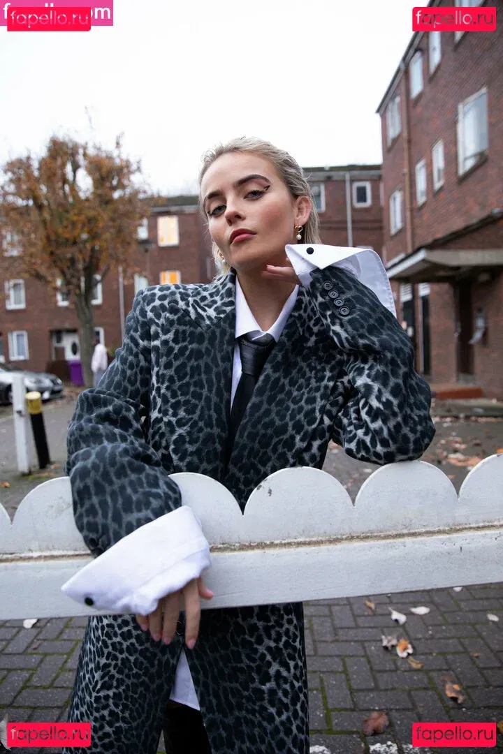 Amelia Eve Gibson Onlyfans Photo Gallery 