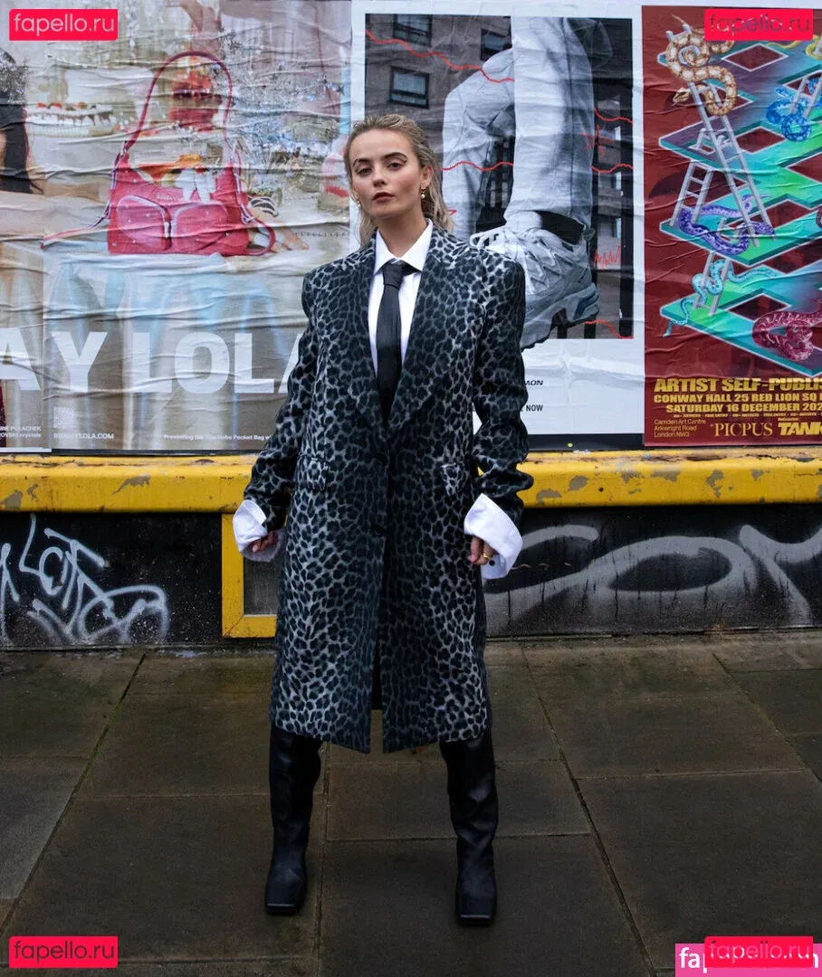 Amelia Eve Gibson Onlyfans Photo Gallery 