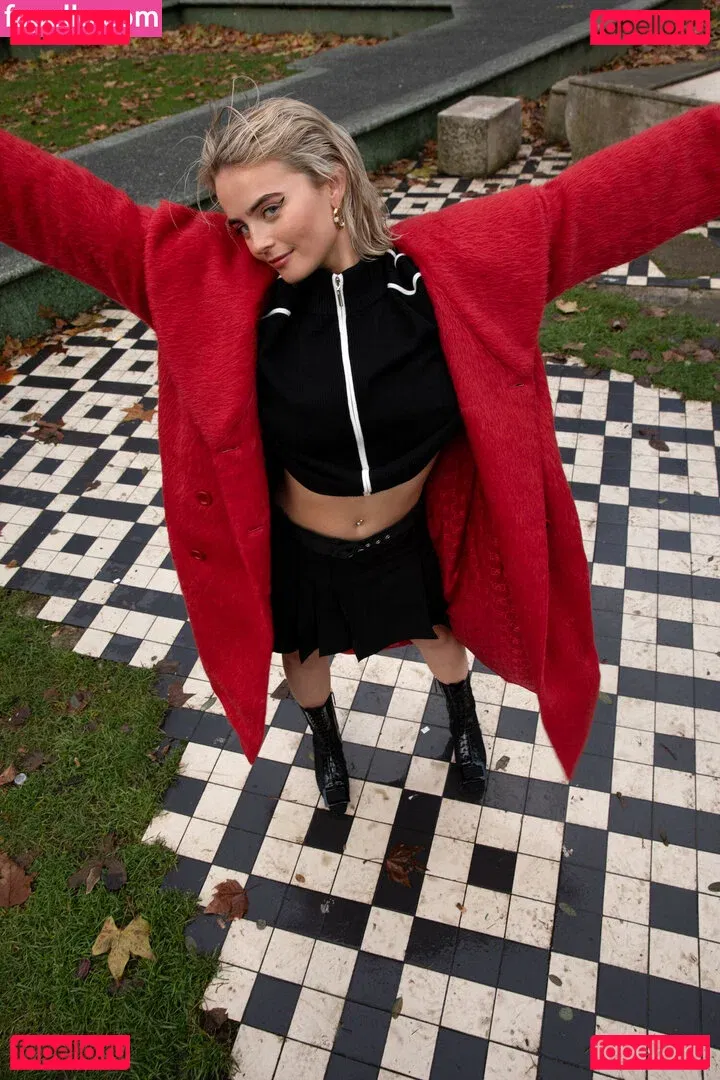 Amelia Eve Gibson Onlyfans Photo Gallery 