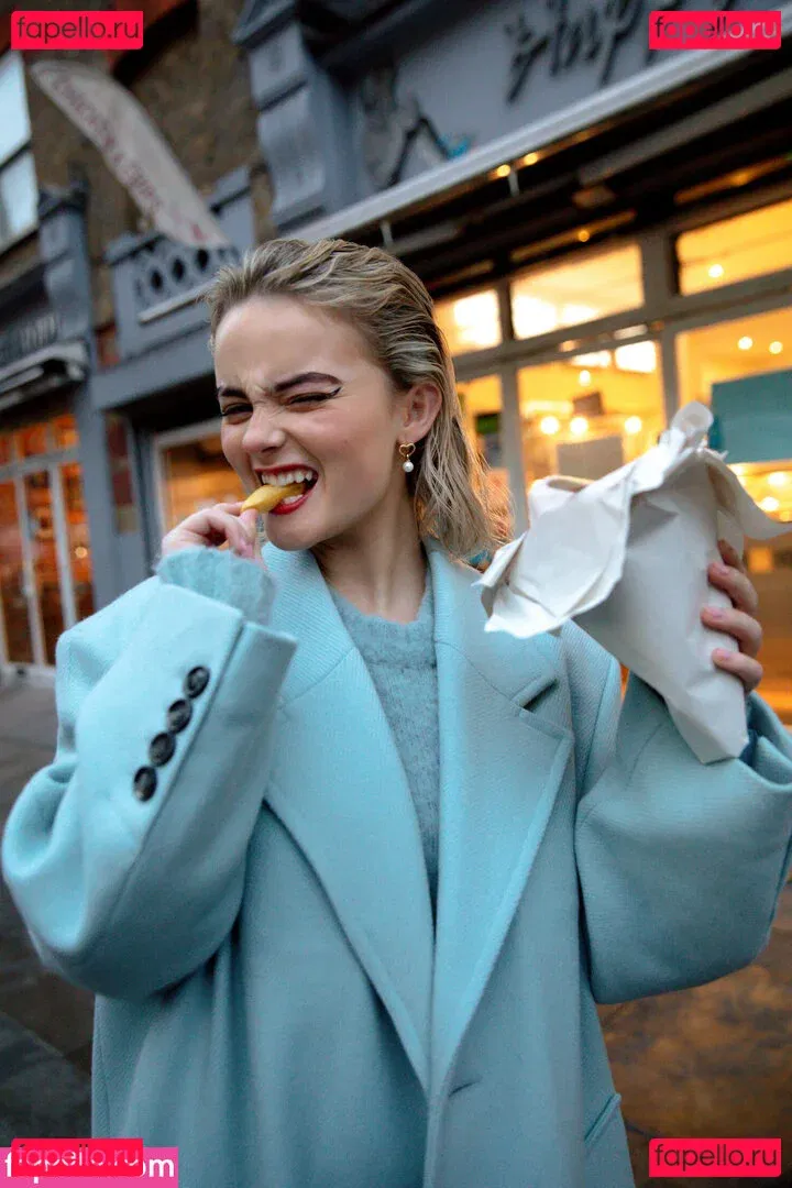 Amelia Eve Gibson Onlyfans Photo Gallery 