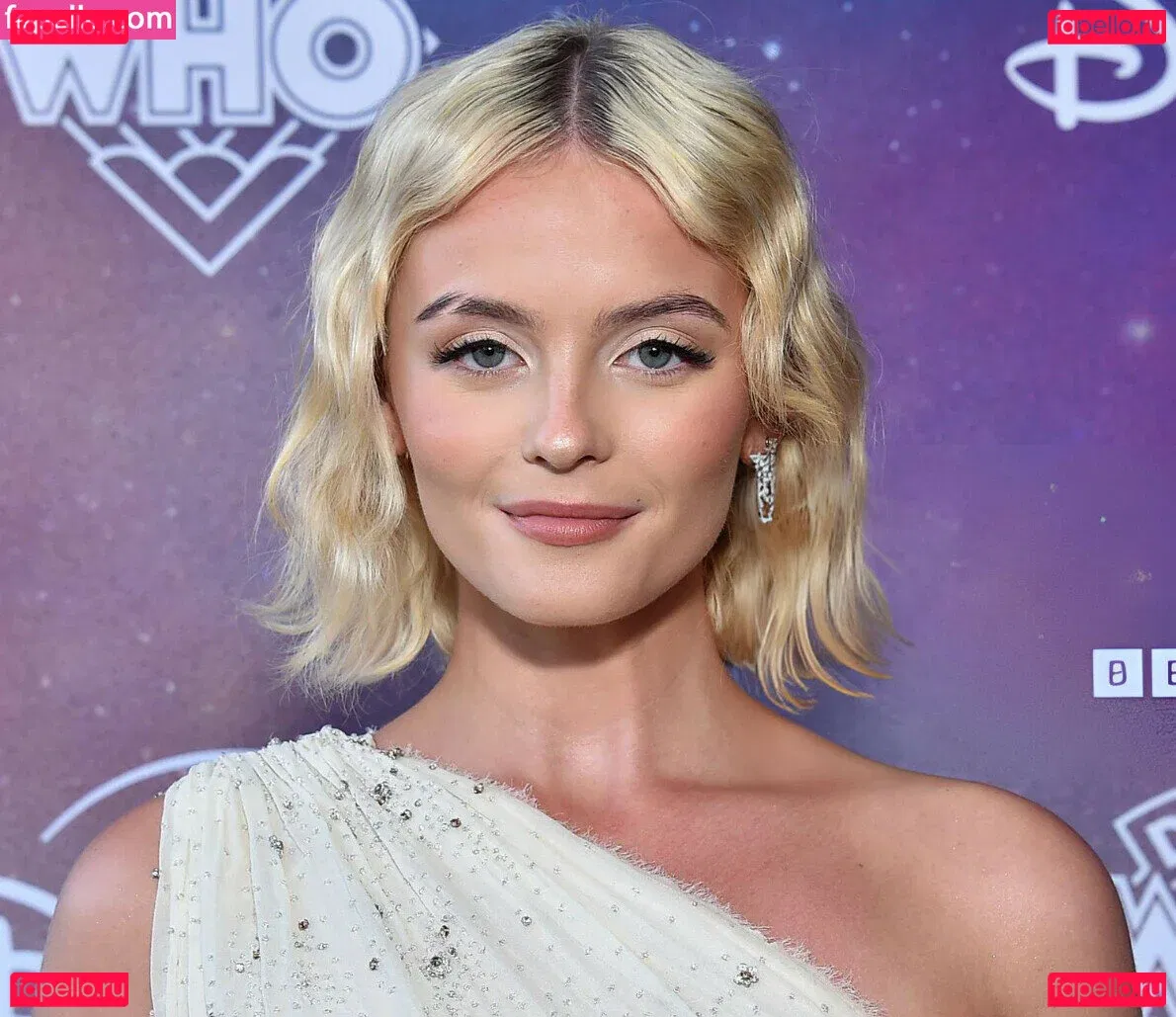 Amelia Eve Gibson Onlyfans Photo Gallery 