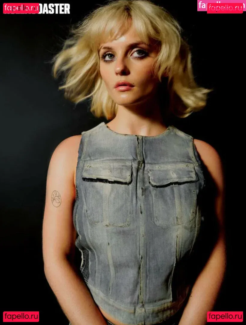 Amelia Eve Gibson Onlyfans Photo Gallery 