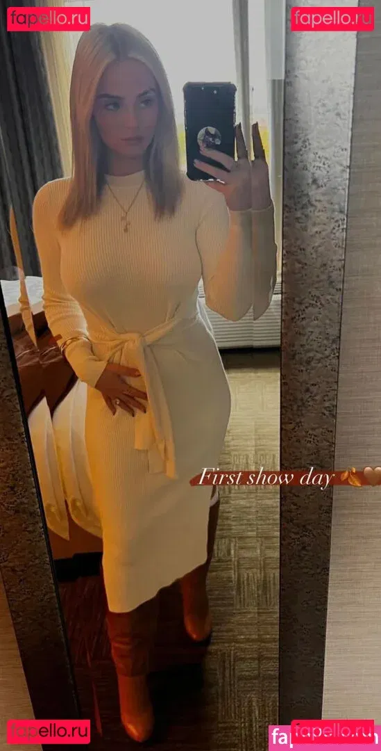 Amelia Eve Gibson Onlyfans Photo Gallery 