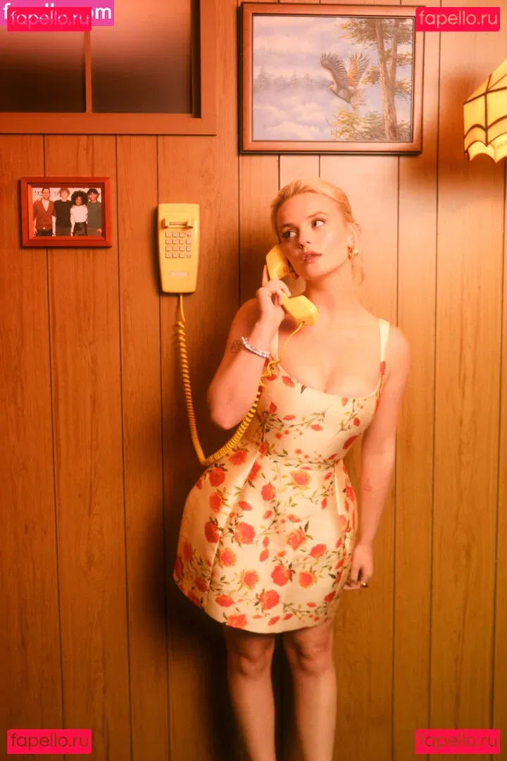 Amelia Eve Gibson Onlyfans Photo Gallery 