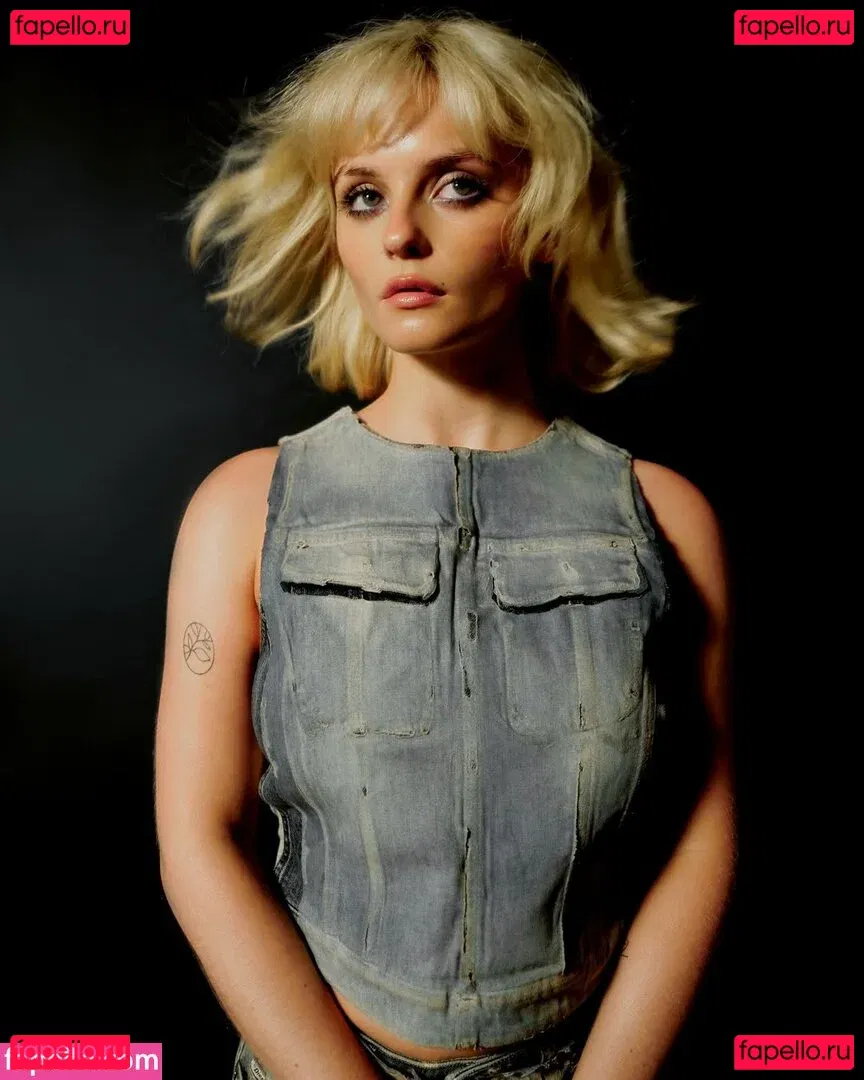 Amelia Eve Gibson Onlyfans Photo Gallery 