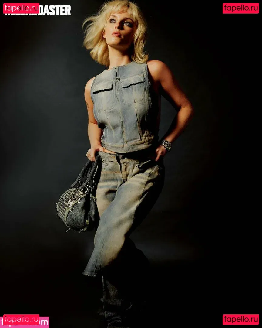 Amelia Eve Gibson Onlyfans Photo Gallery 