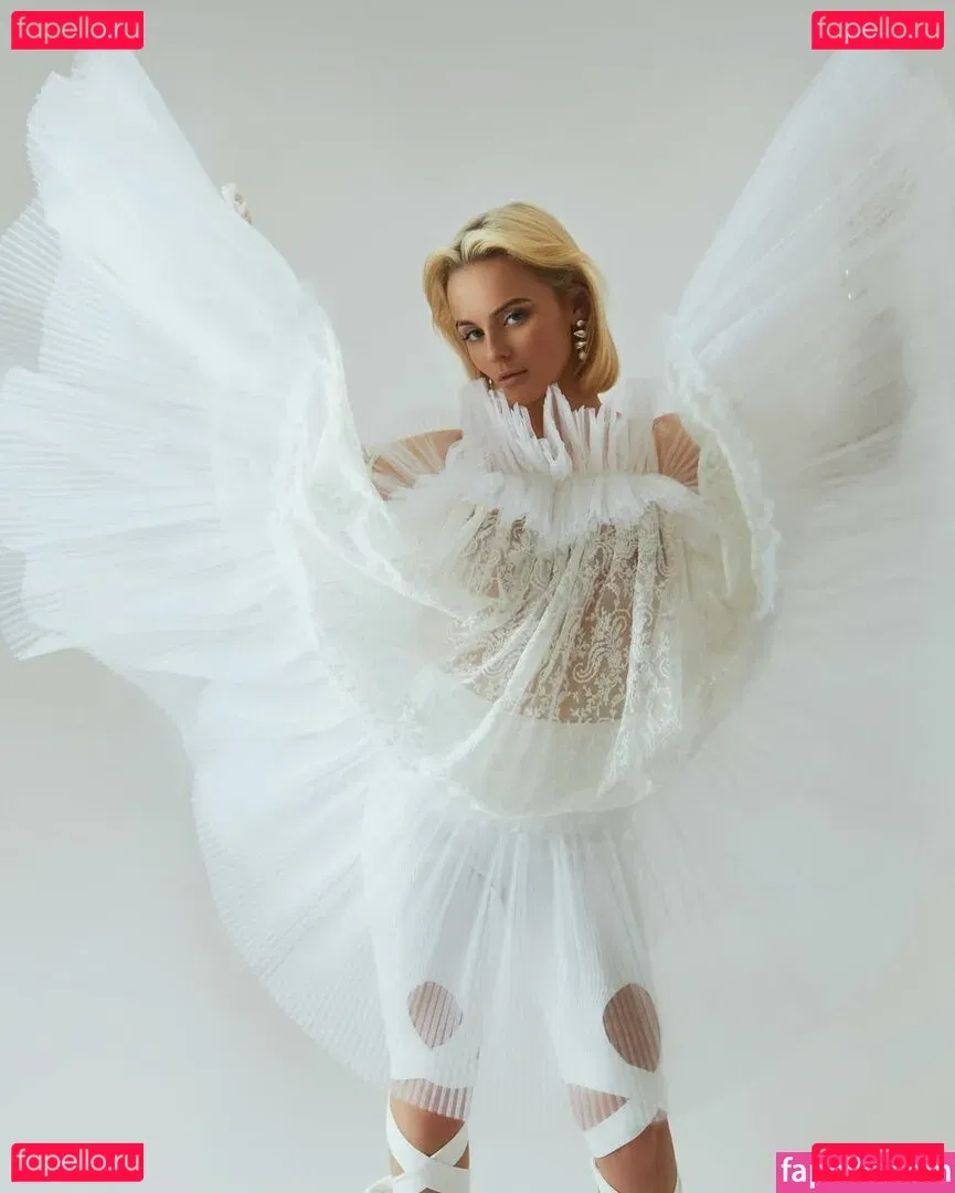 Amelia Eve Gibson Onlyfans Photo Gallery 