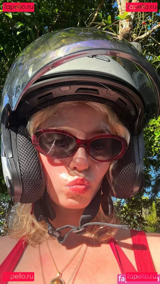 Amelia Eve Gibson Onlyfans Photo Gallery 