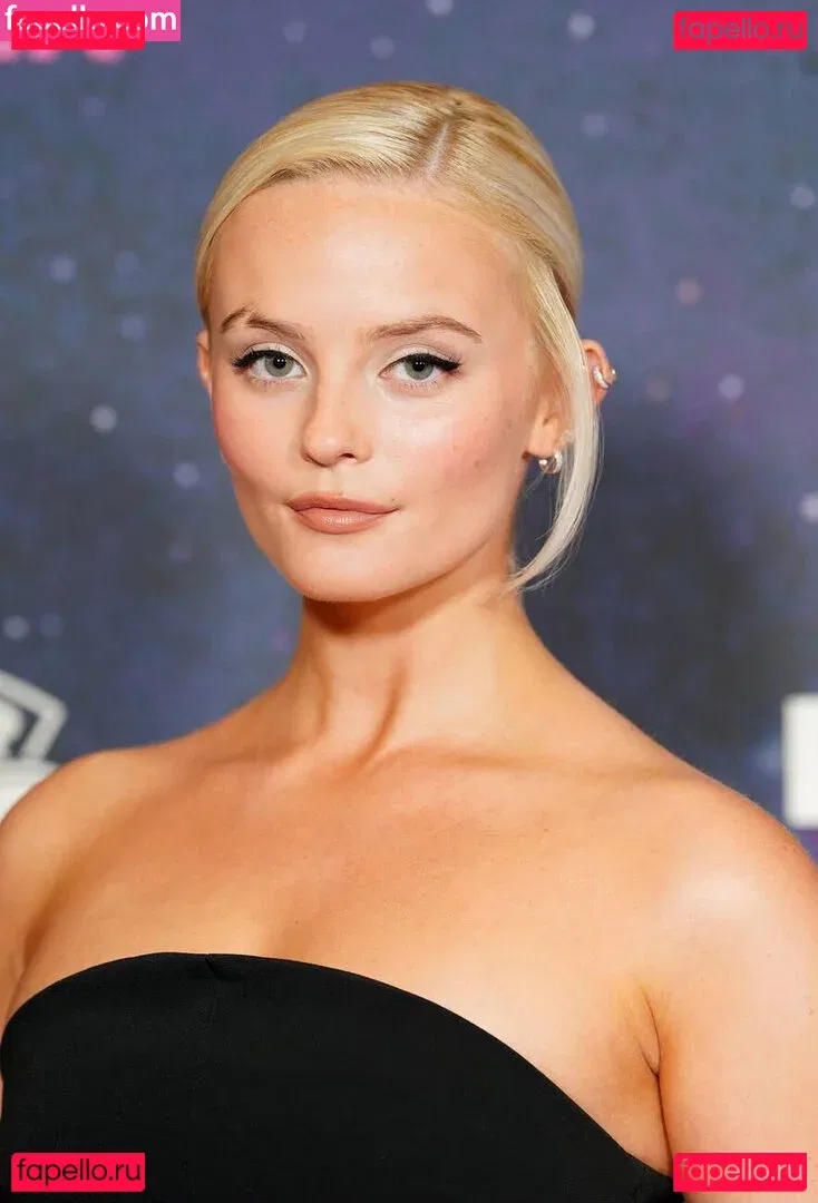 Amelia Eve Gibson Onlyfans Photo Gallery 