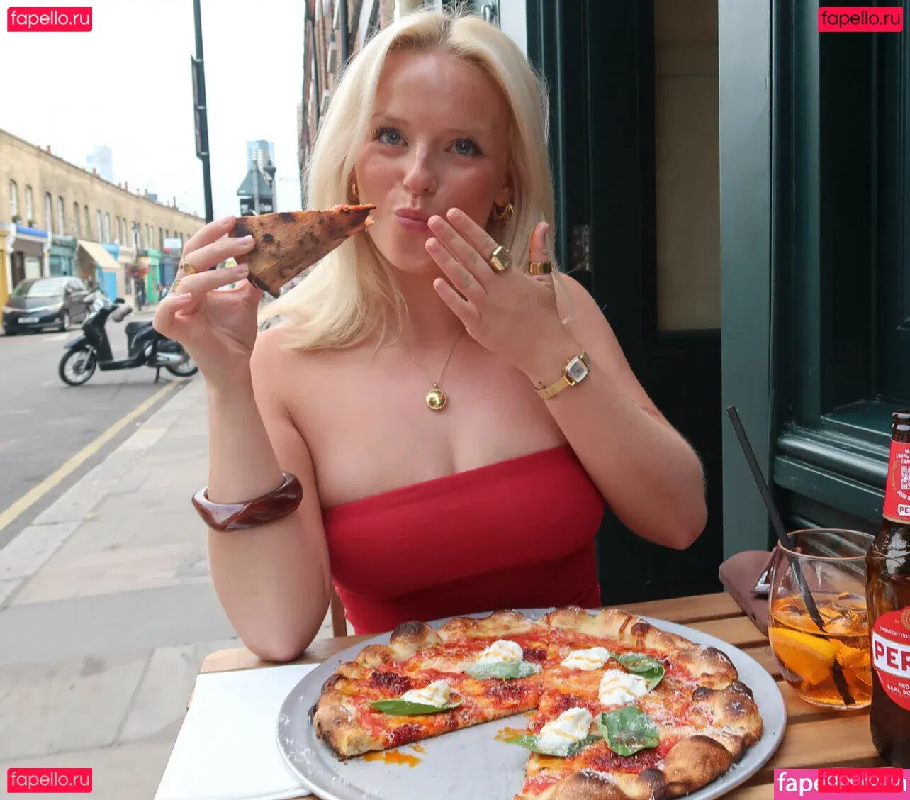 Amelia Eve Gibson Onlyfans Photo Gallery 