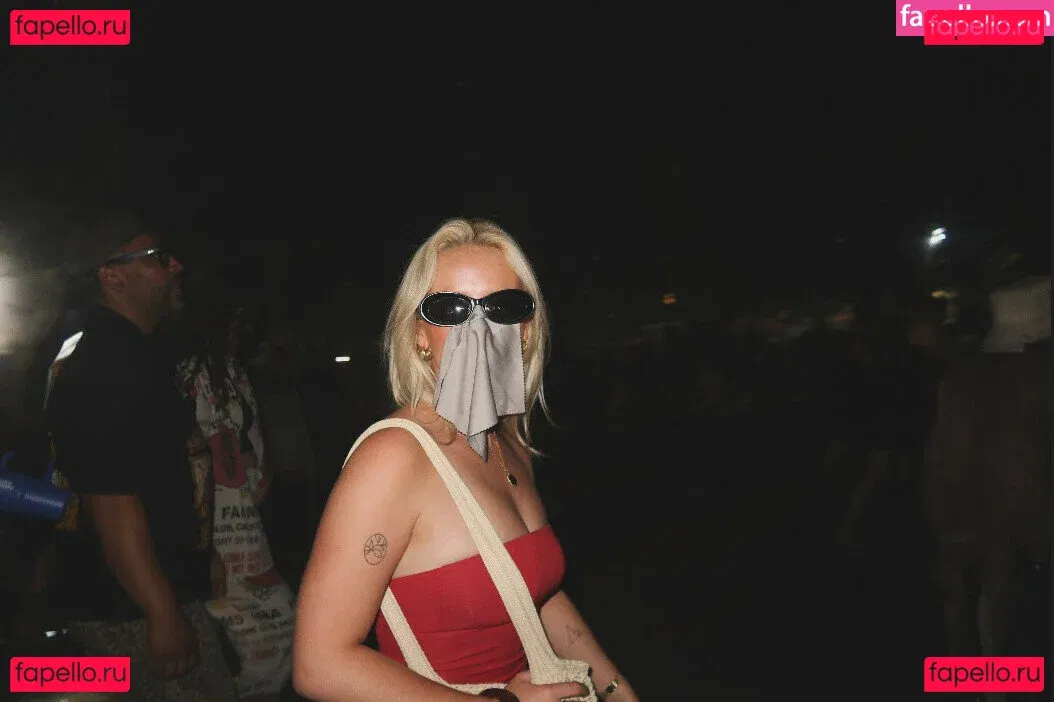 Amelia Eve Gibson Onlyfans Photo Gallery 