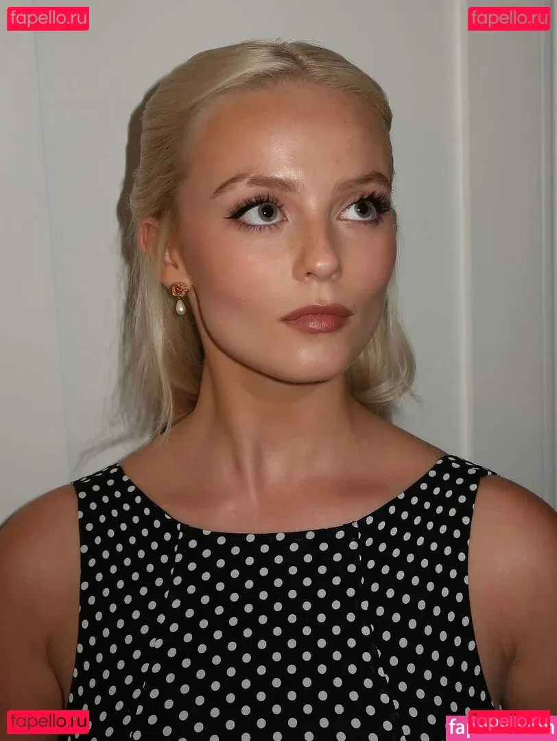 Amelia Eve Gibson Onlyfans Photo Gallery 