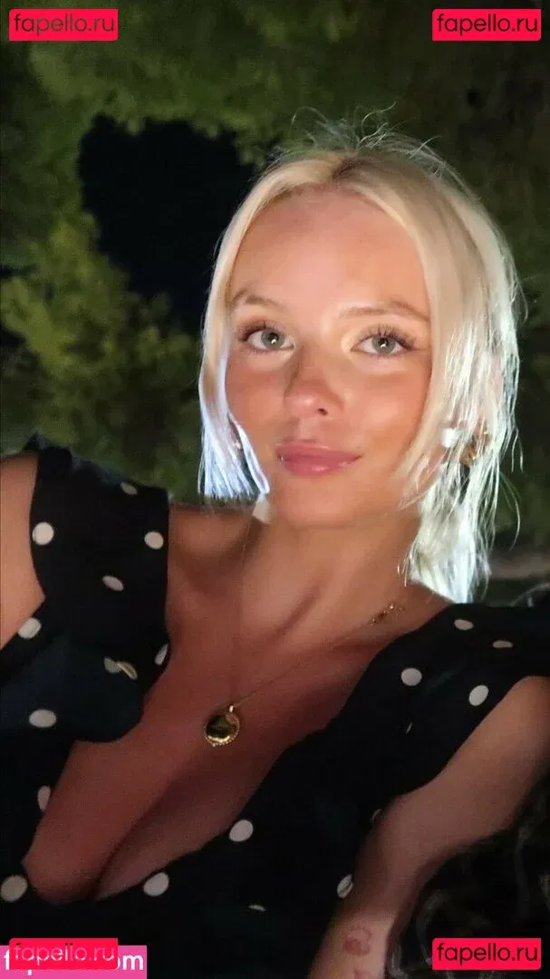 Amelia Eve Gibson Onlyfans Photo Gallery 