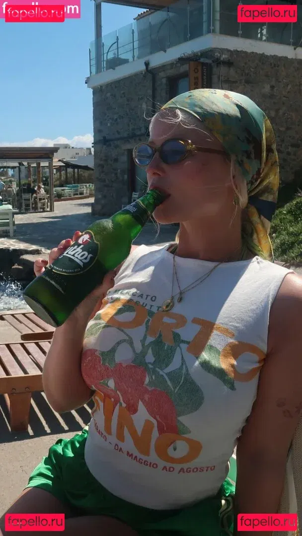 Amelia Eve Gibson Onlyfans Photo Gallery 