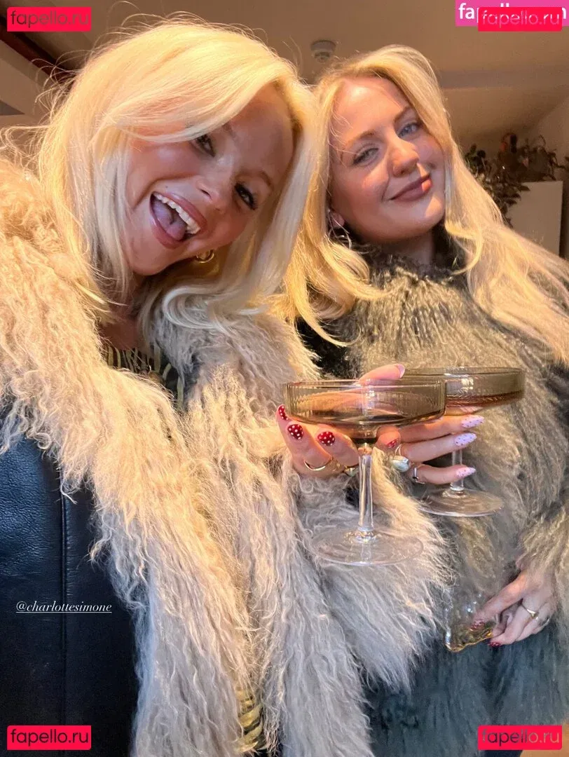 Amelia Eve Gibson Onlyfans Photo Gallery 