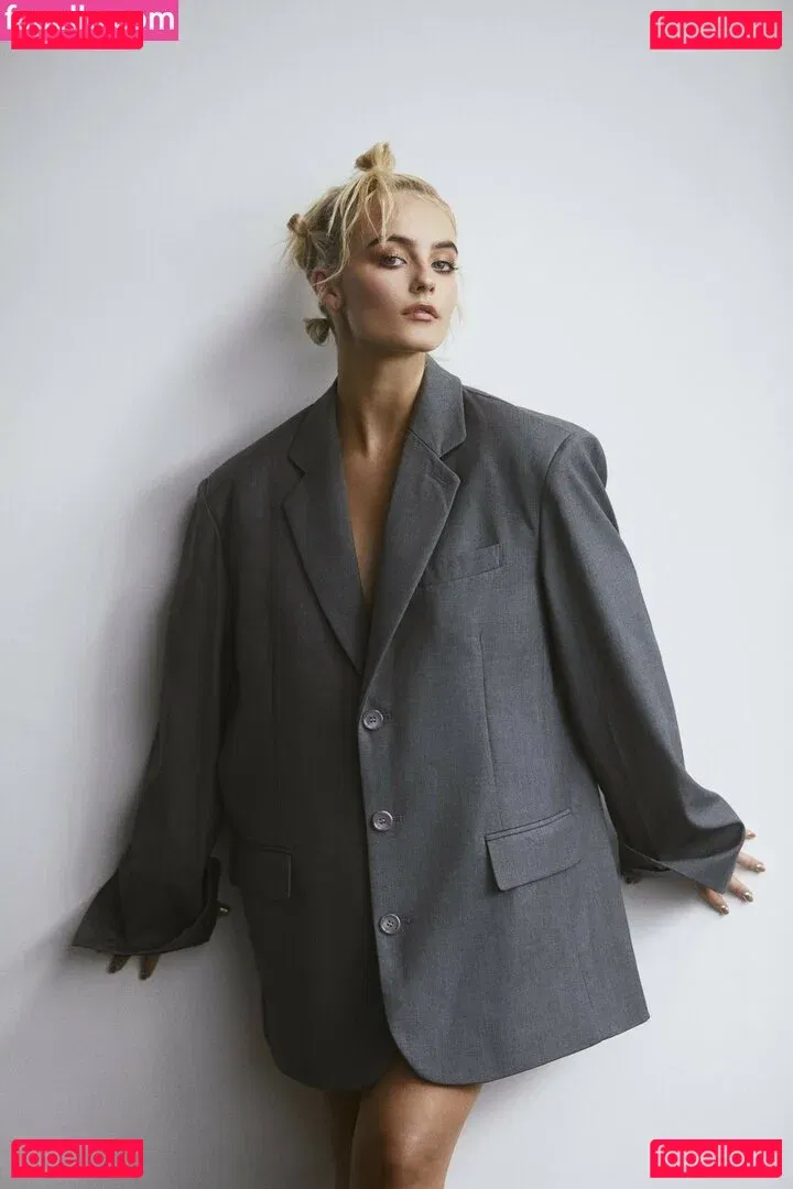 Amelia Eve Gibson Onlyfans Photo Gallery 