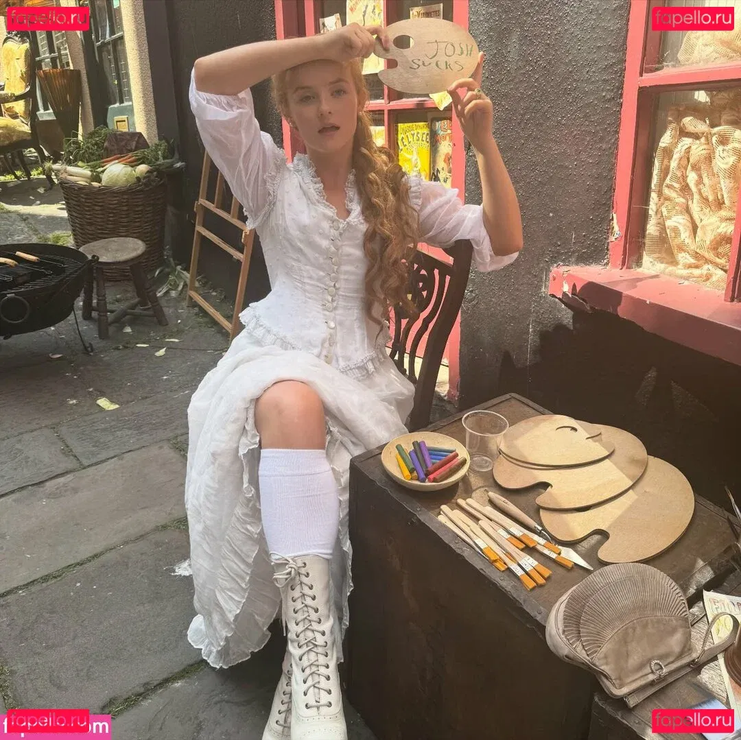 Amelia Eve Gibson Onlyfans Photo Gallery 