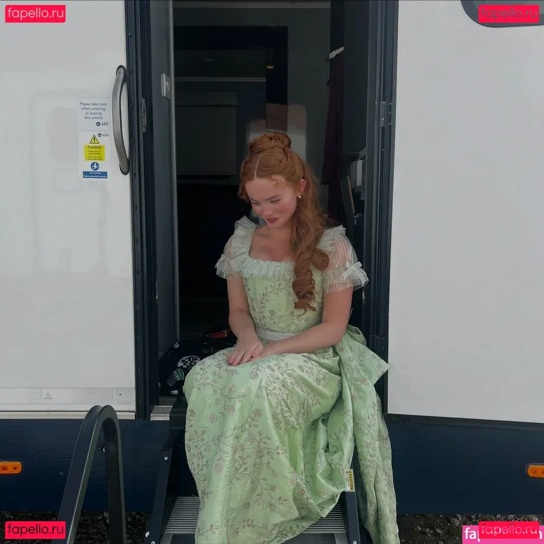 Amelia Eve Gibson Onlyfans Photo Gallery 