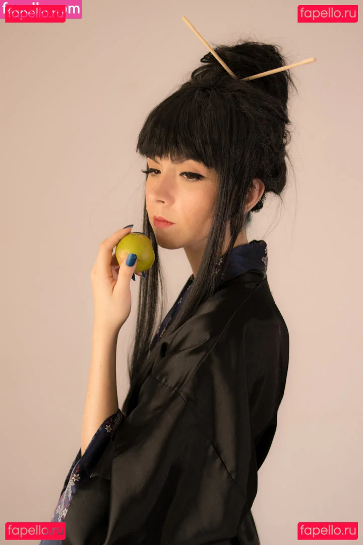 vekha_k Onlyfans Photo Gallery 