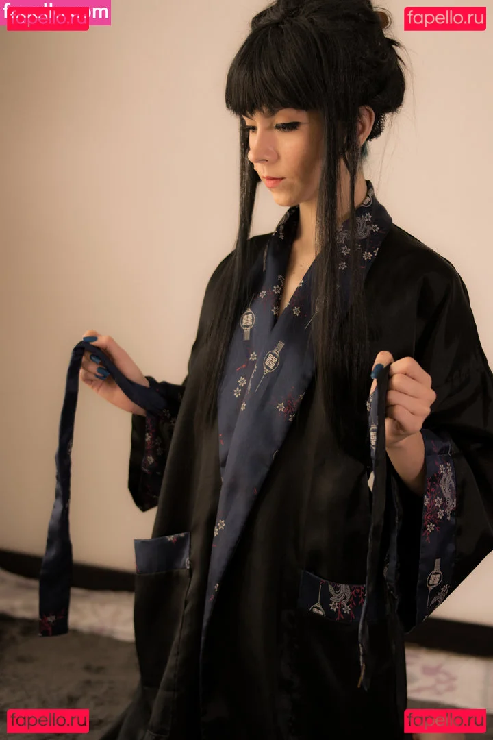 vekha_k Onlyfans Photo Gallery 