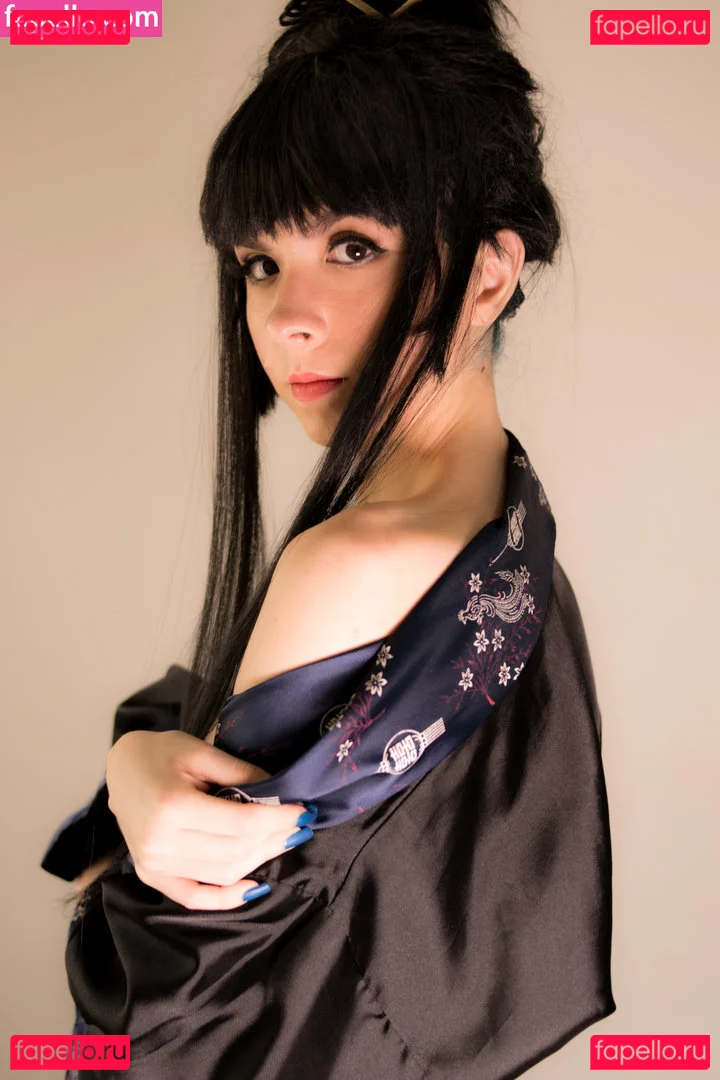 vekha_k Onlyfans Photo Gallery 