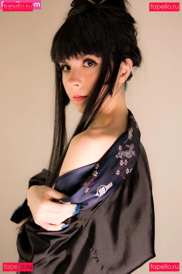 vekha_k Onlyfans Photo Gallery 