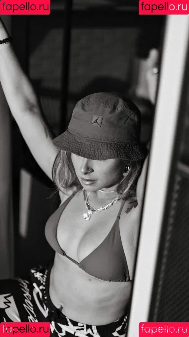 Daniela Stievano Onlyfans Photo Gallery 