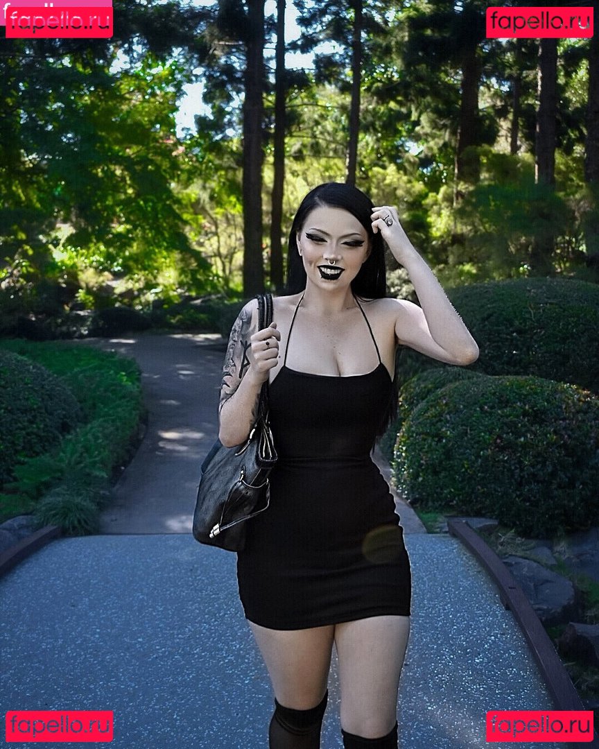 Horrific Temptress Nude Onlyfans Photo 8