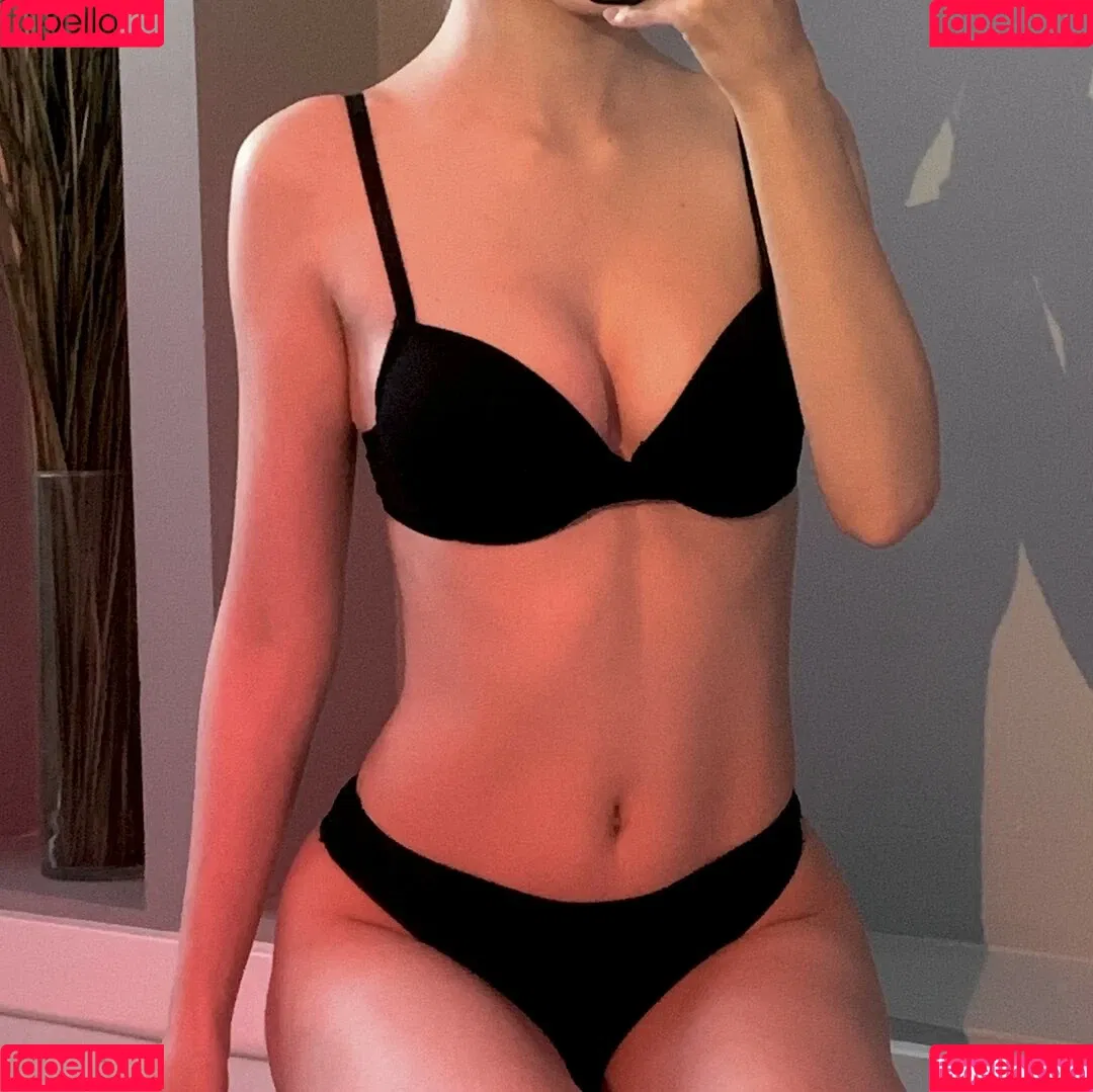 etogabi Onlyfans Photo Gallery 