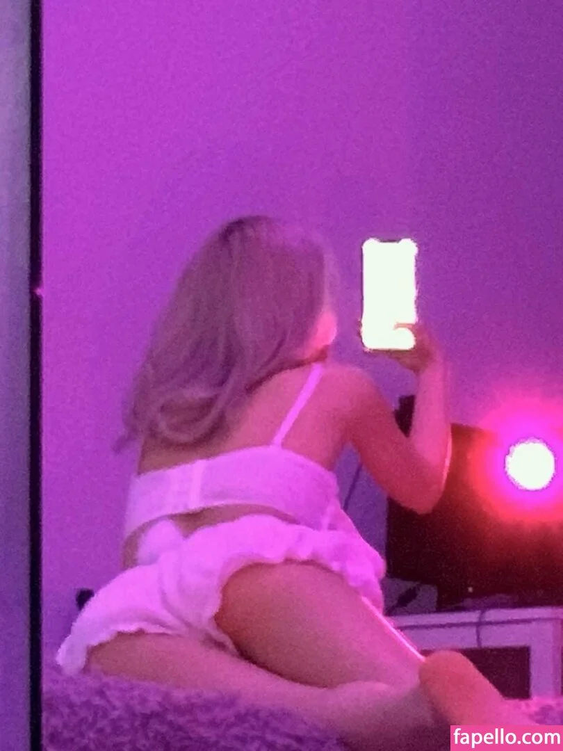 etogabi Onlyfans Photo Gallery 