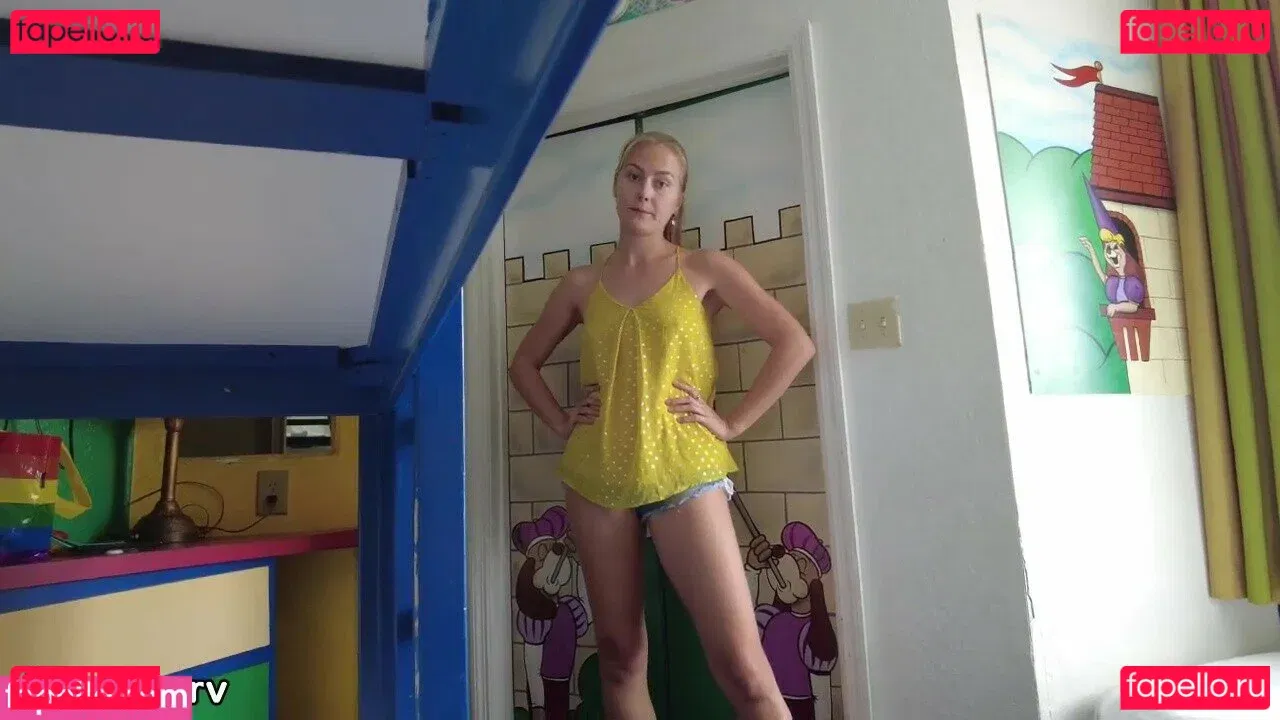 Vika_Model Onlyfans Photo Gallery 