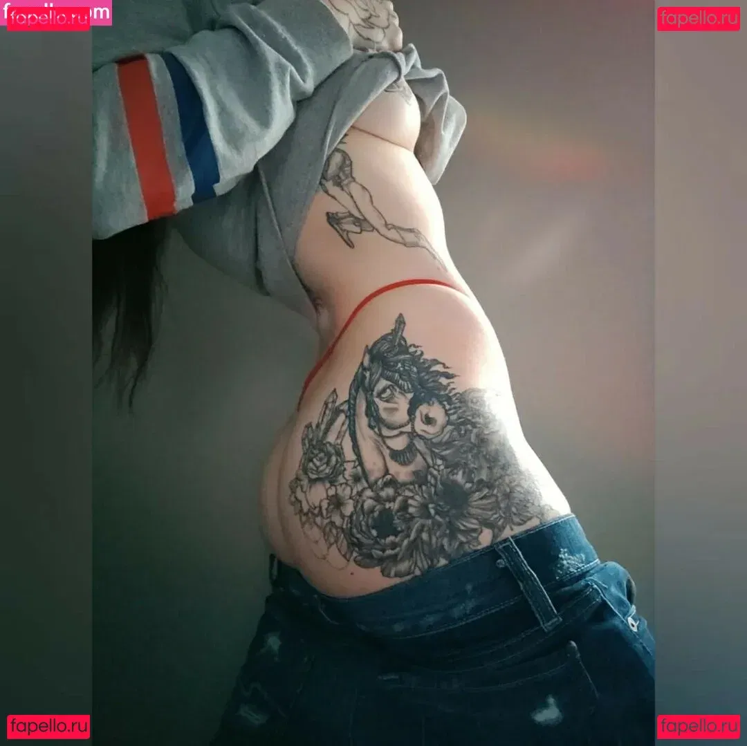 toranine Onlyfans Photo Gallery 