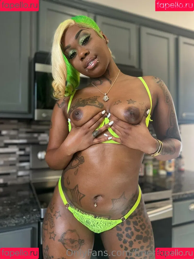 fmereloaded Onlyfans Photo Gallery 