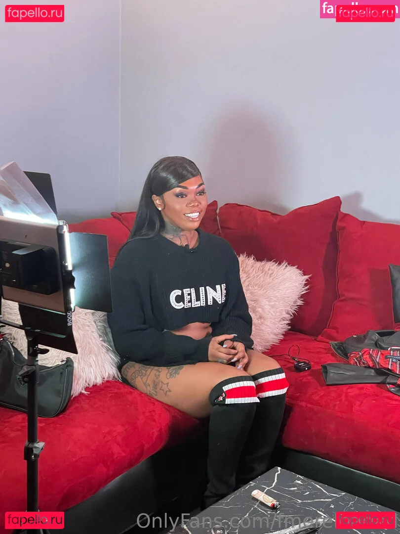 fmereloaded Onlyfans Photo Gallery 