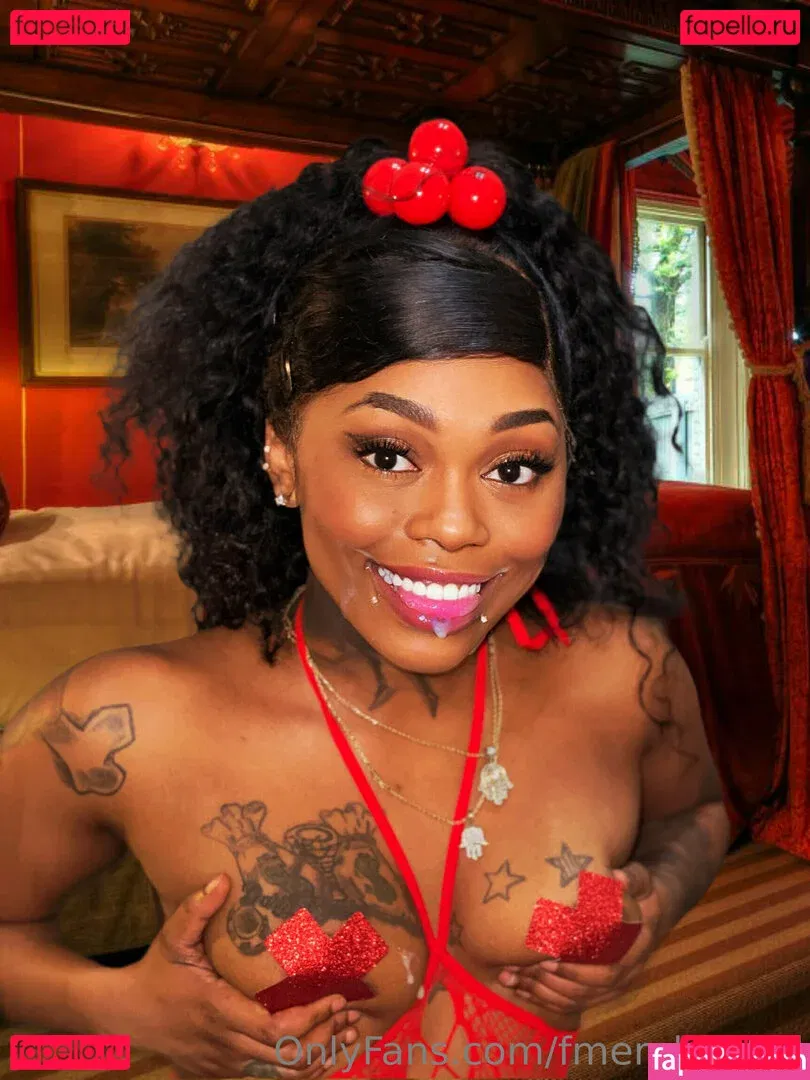 fmereloaded Onlyfans Photo Gallery 