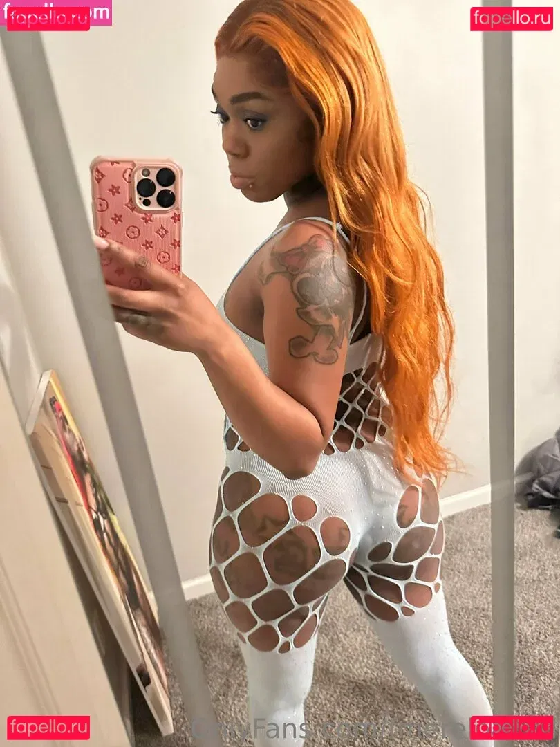 fmereloaded Onlyfans Photo Gallery 